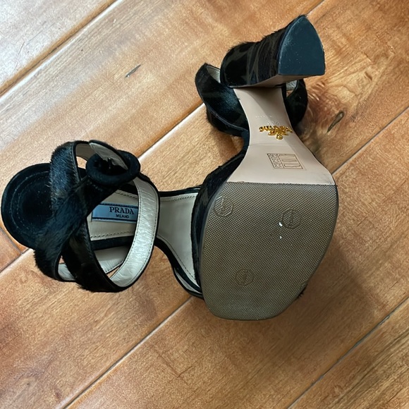 Heels - Picture 2 of 2